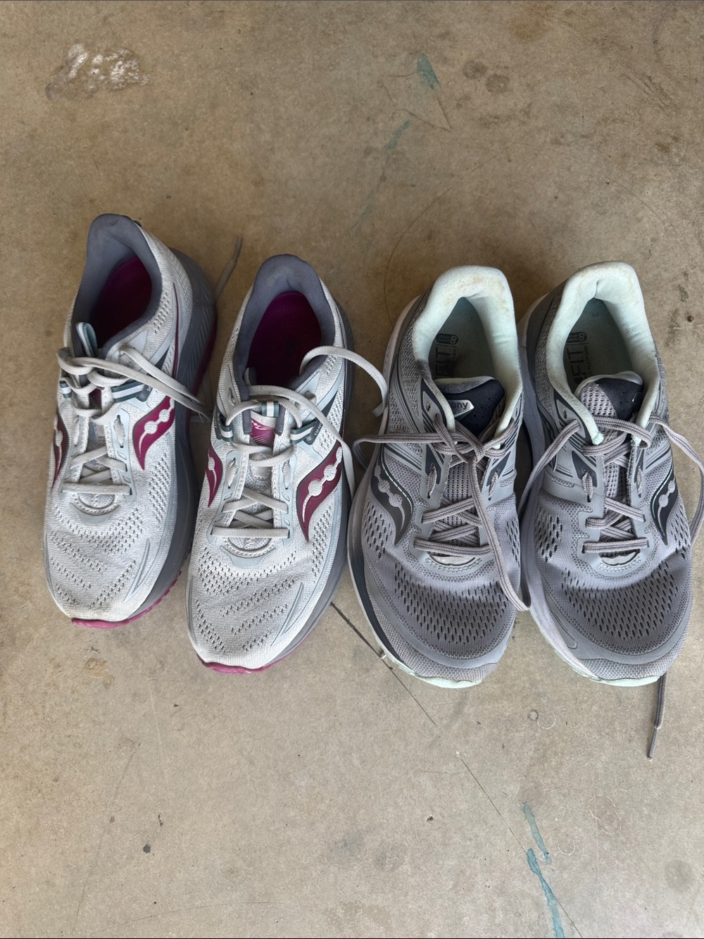 Saucony Women's Gray Omni  size 9 Running Shoes - Pair of Two